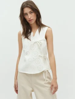 Global Funk Ciana scallop-G Vest - Hvid