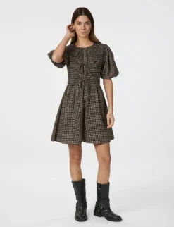 Neo Noir Auda Check Smock Kjole - Ternet