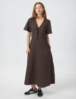 Neo Noir Ilsie Linen Kjole - Mørkebrun