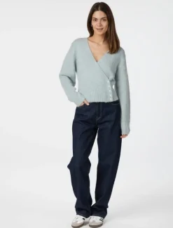 Neo Noir Kilua Fluffy Wrap Bluse - Lyseblå